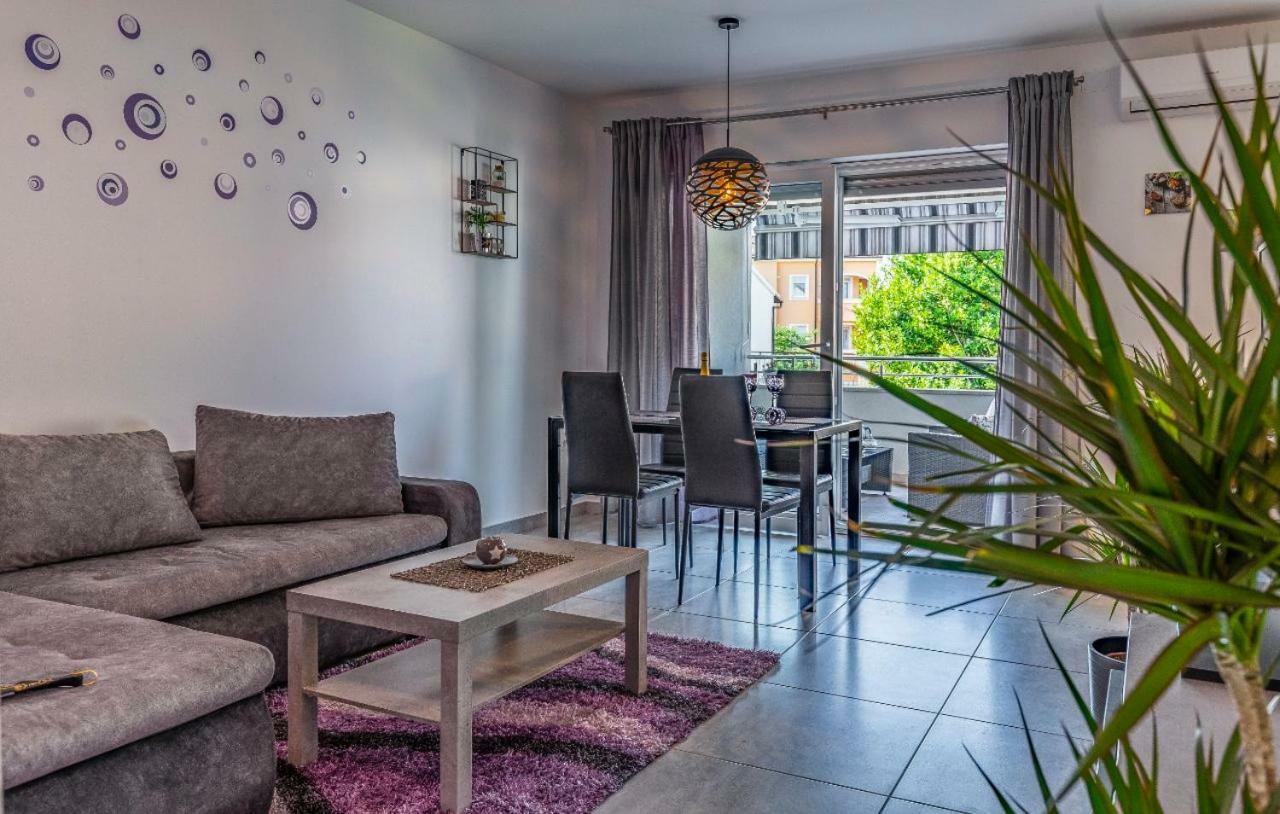 מדולין Apartment Sabina מראה חיצוני תמונה