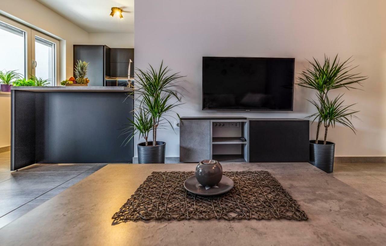 מדולין Apartment Sabina מראה חיצוני תמונה