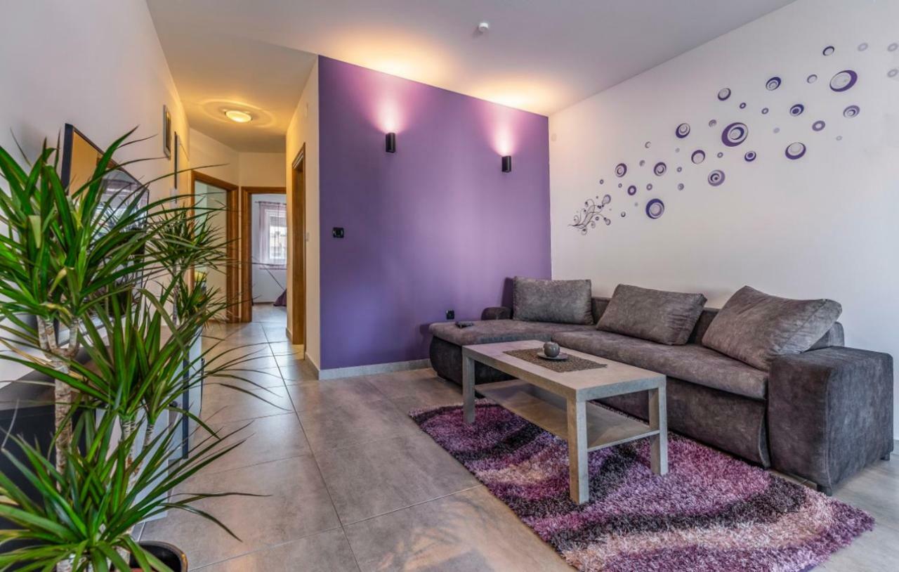 מדולין Apartment Sabina מראה חיצוני תמונה