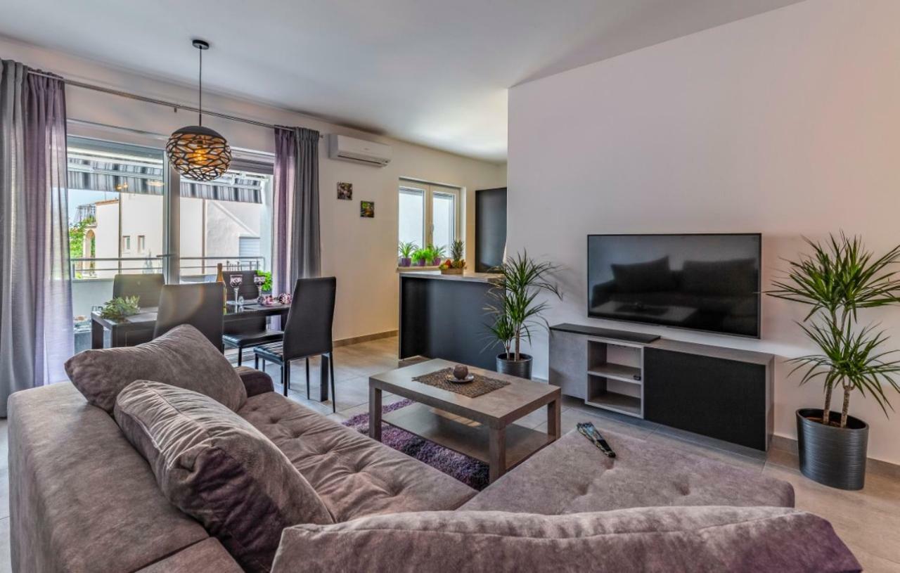 מדולין Apartment Sabina מראה חיצוני תמונה