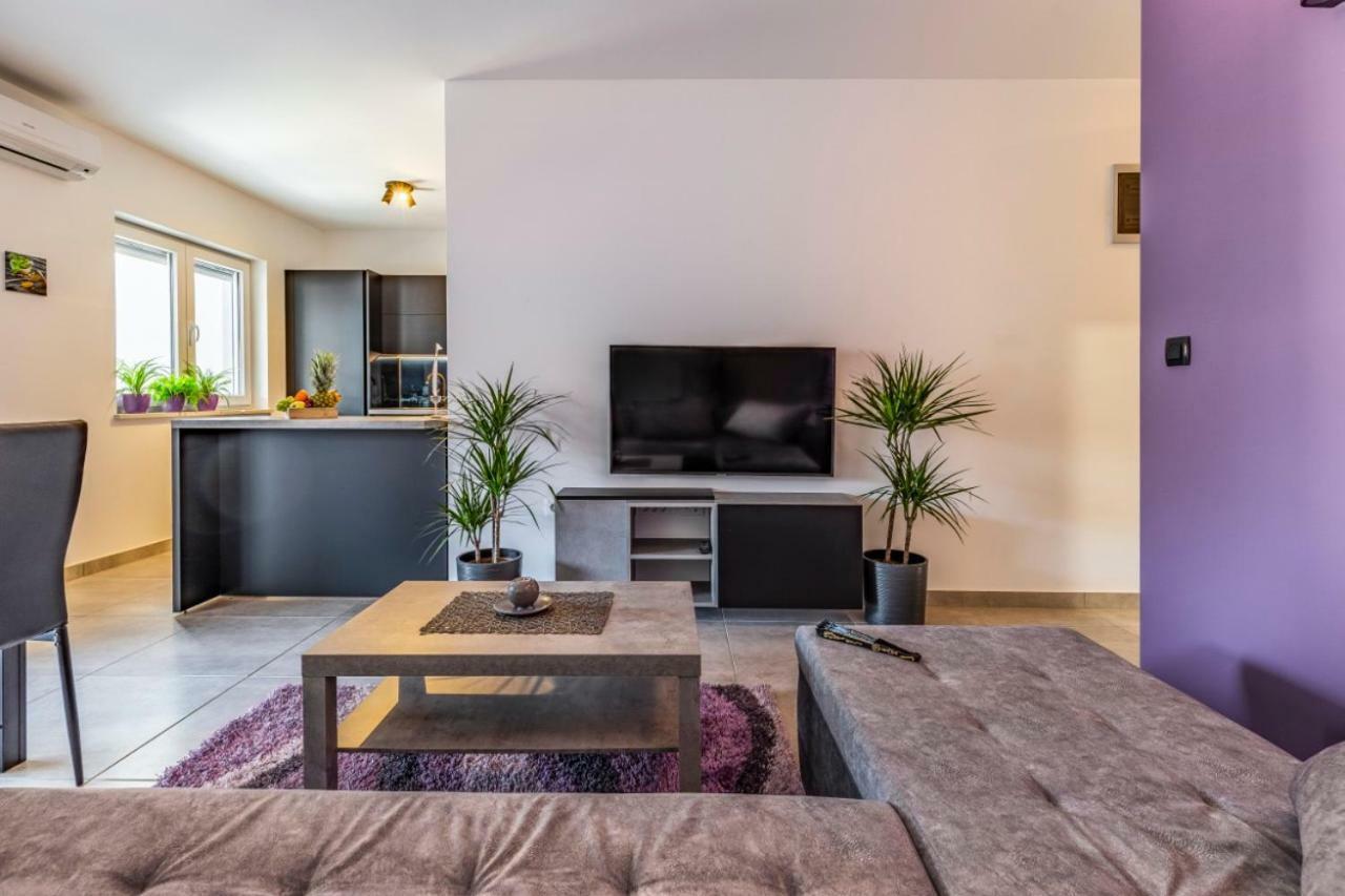 מדולין Apartment Sabina מראה חיצוני תמונה